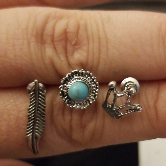 Felicity Earring 3 pack - Picture 2 of 2